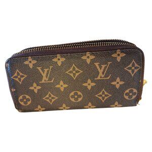 Discontinued Louis Vuitton Monogram Canvas Zippy Wallet U02 R